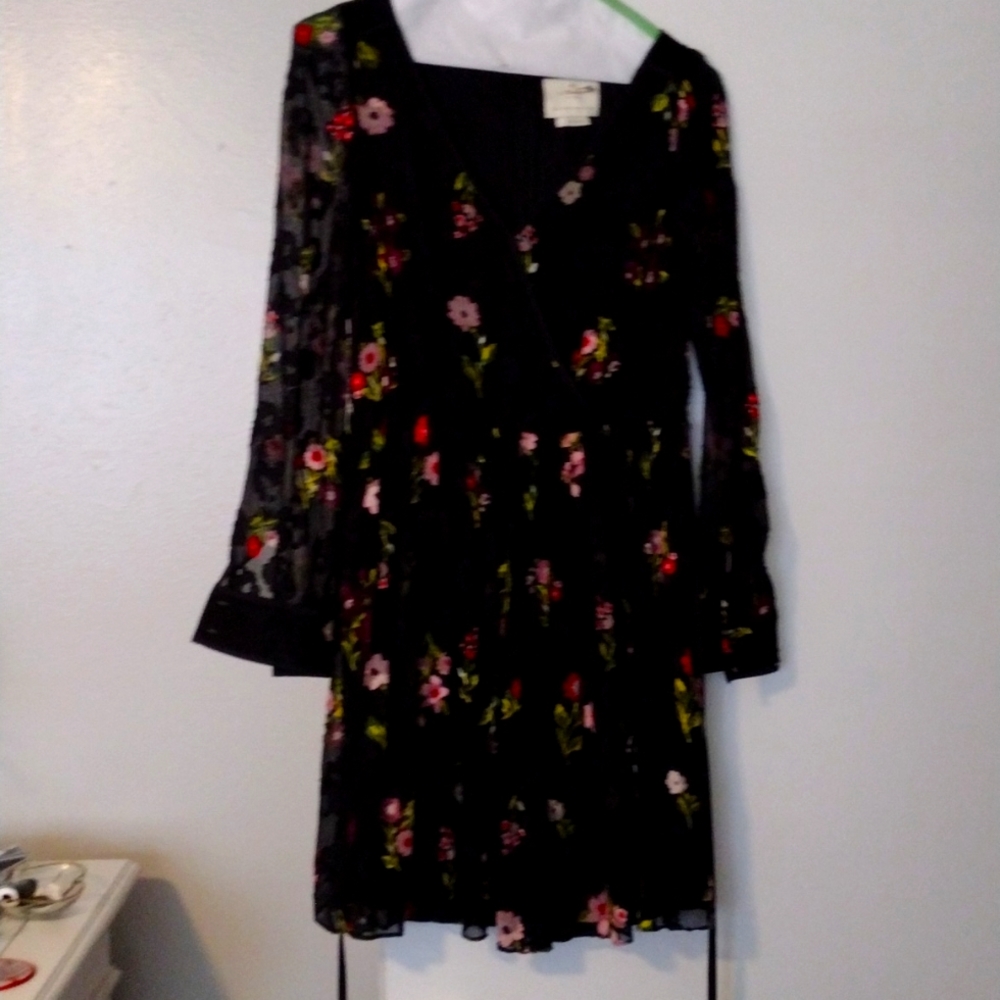 Short dress